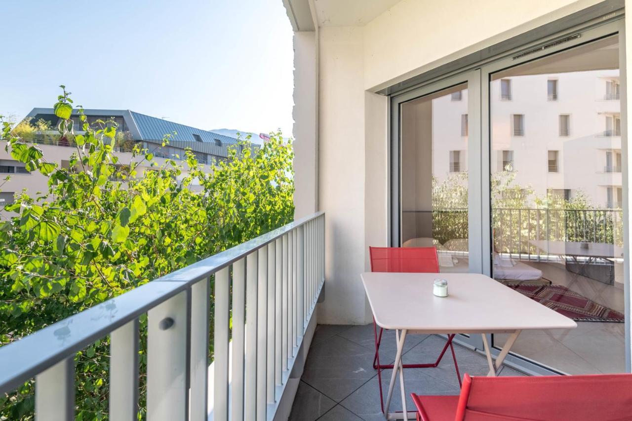 Charming Apartment With Balcony And Parking Near The Center Of Annecy Buitenkant foto