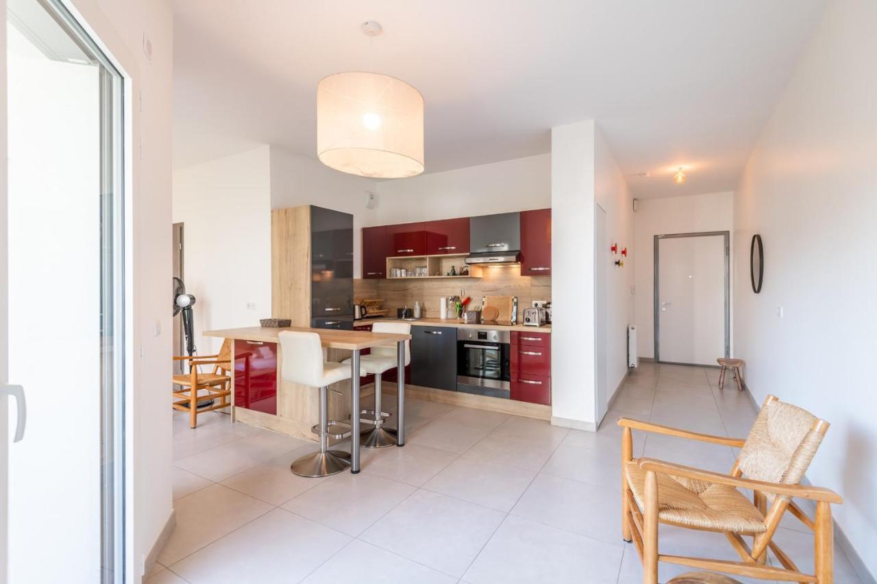 Charming Apartment With Balcony And Parking Near The Center Of Annecy Buitenkant foto