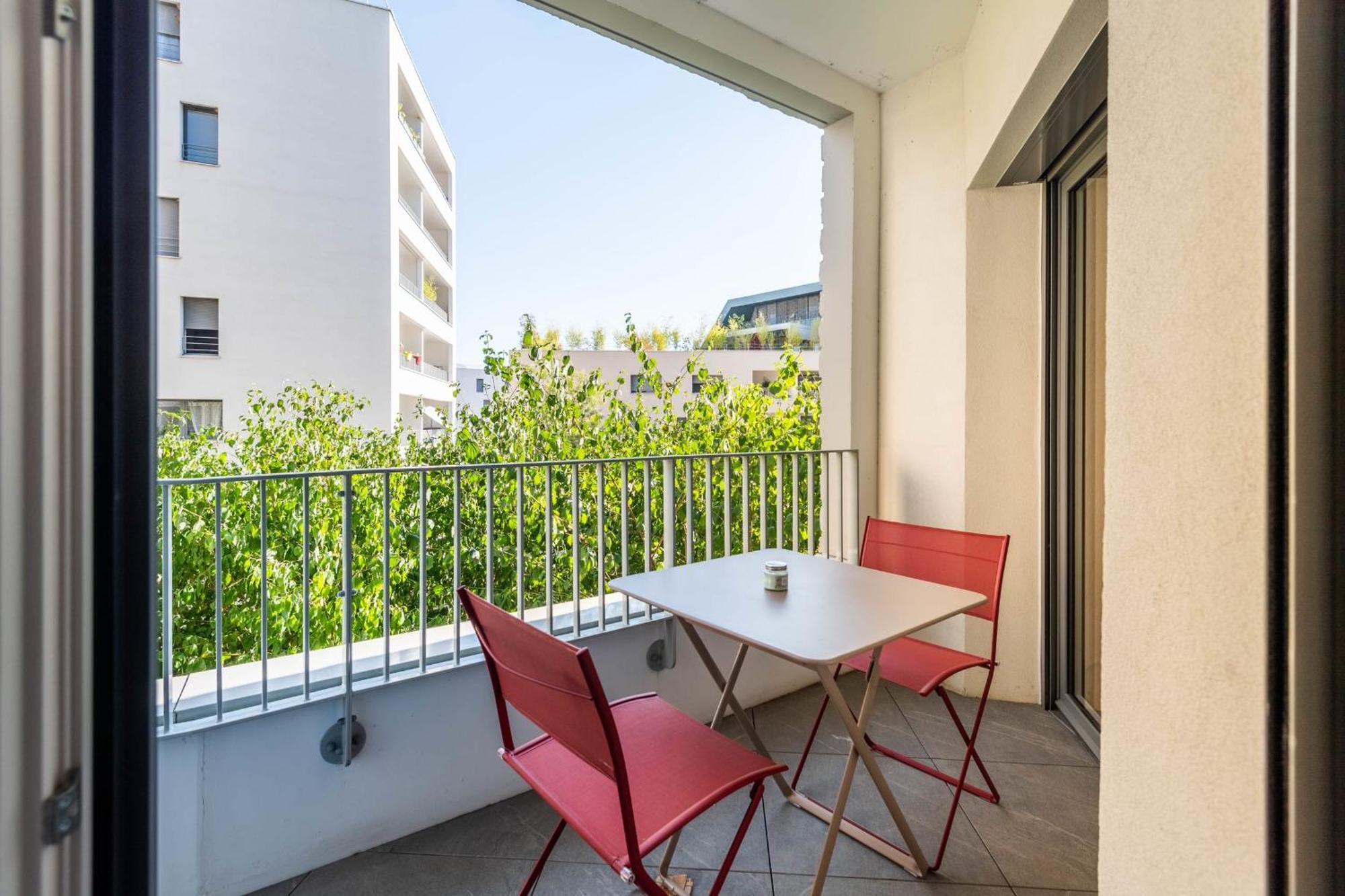 Charming Apartment With Balcony And Parking Near The Center Of Annecy Buitenkant foto