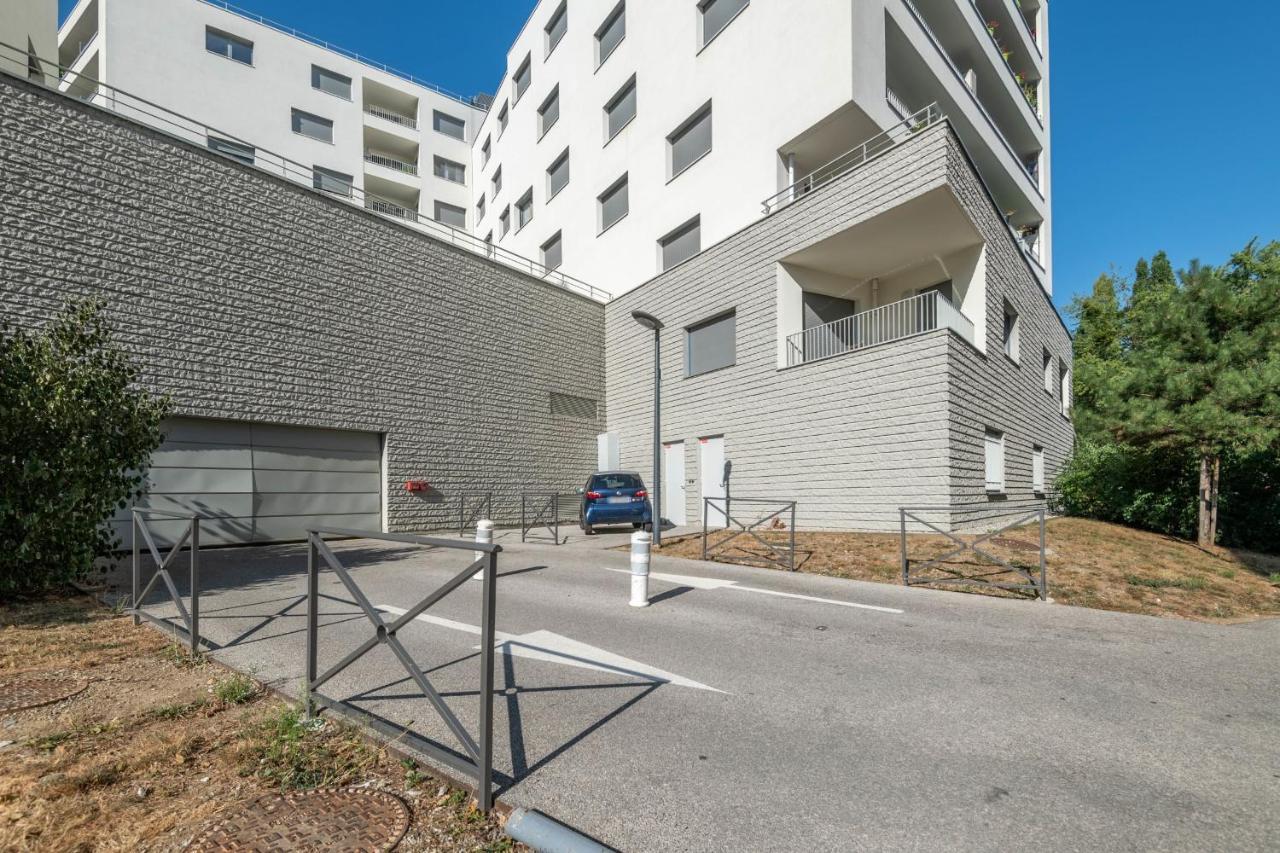 Charming Apartment With Balcony And Parking Near The Center Of Annecy Buitenkant foto