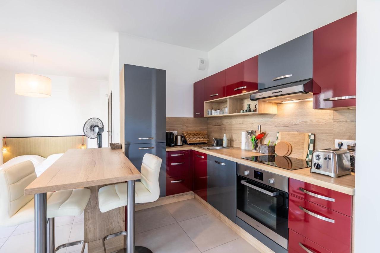 Charming Apartment With Balcony And Parking Near The Center Of Annecy Buitenkant foto