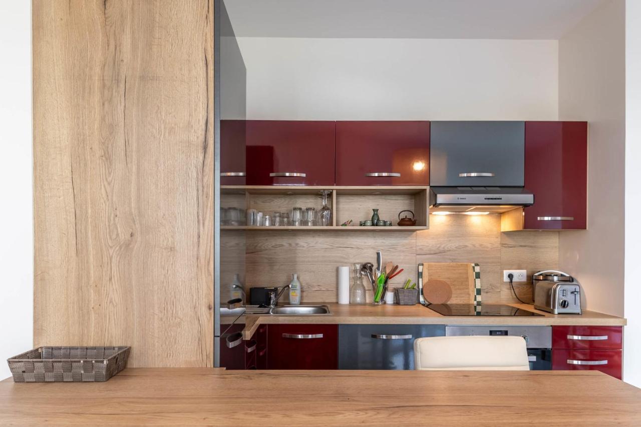 Charming Apartment With Balcony And Parking Near The Center Of Annecy Buitenkant foto